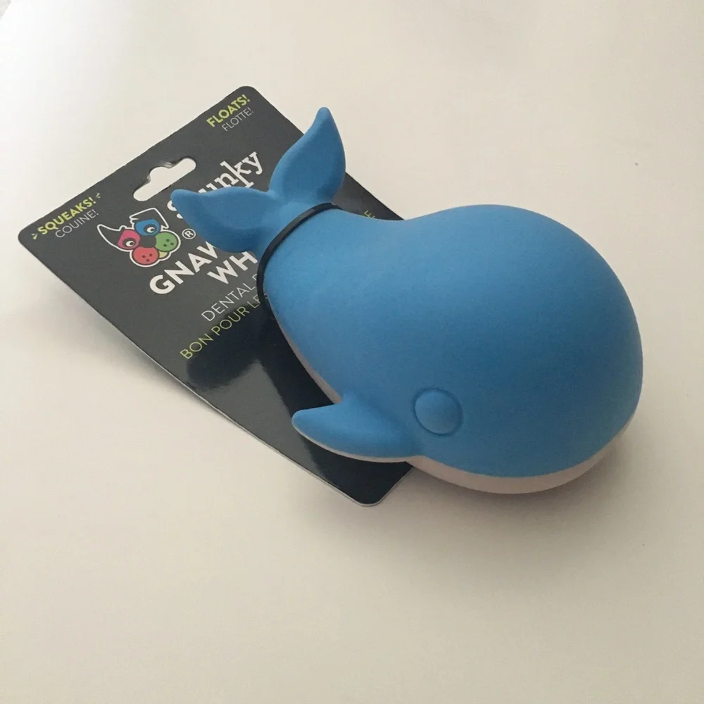 Gnaw Guard Dog Toy Blue Whale Squeaks Floats Dental Design Safe NEW Spunky Pup